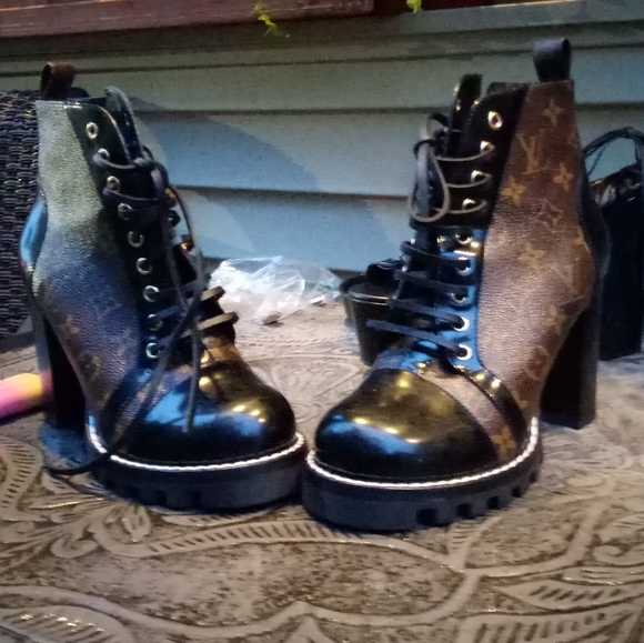 Gucci heeled boots - Picture 1 of 3